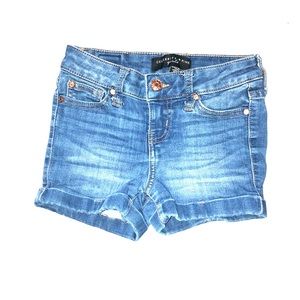 Stretchy jean shorts